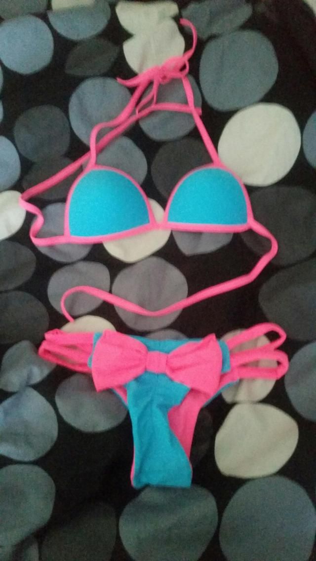 [67 OFF] Cute Halter Hit Color Cut Out Bowknot Design Bikini For Women